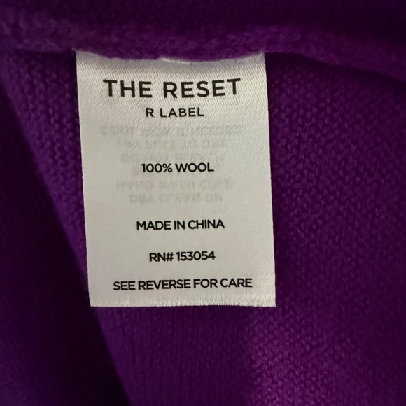 The Reset R Label 100% Wool Purple Essential V-Neck Pullover Sweater L/XL - Picture 6 of 7